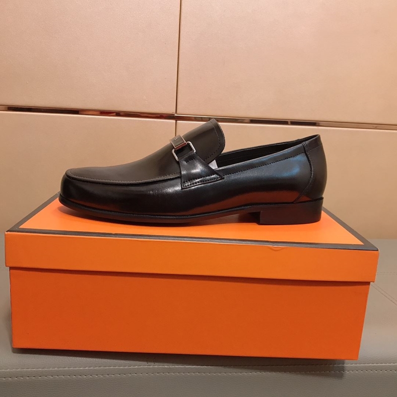 Pra*a leather shoes